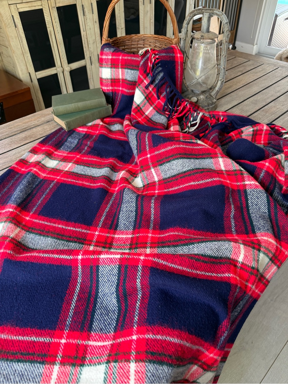 Vintage Troy Robe Plaid Blanket – Troy Blanket Mills, Troy, New Hampshire